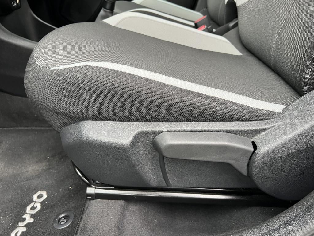 Toyota Aygo 1.0 vvt-i x-play