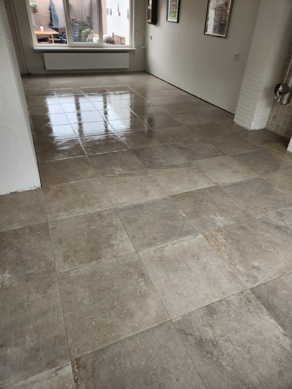 Tegelzetter nodig? Bel/app: 06 21937244 of Mail: jvbtegelzetter@gmail.com