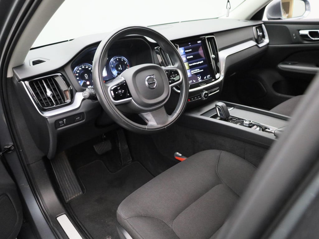 Volvo V60 2.0 b3 business pro | automaat | navigatie | apple carplay / andr