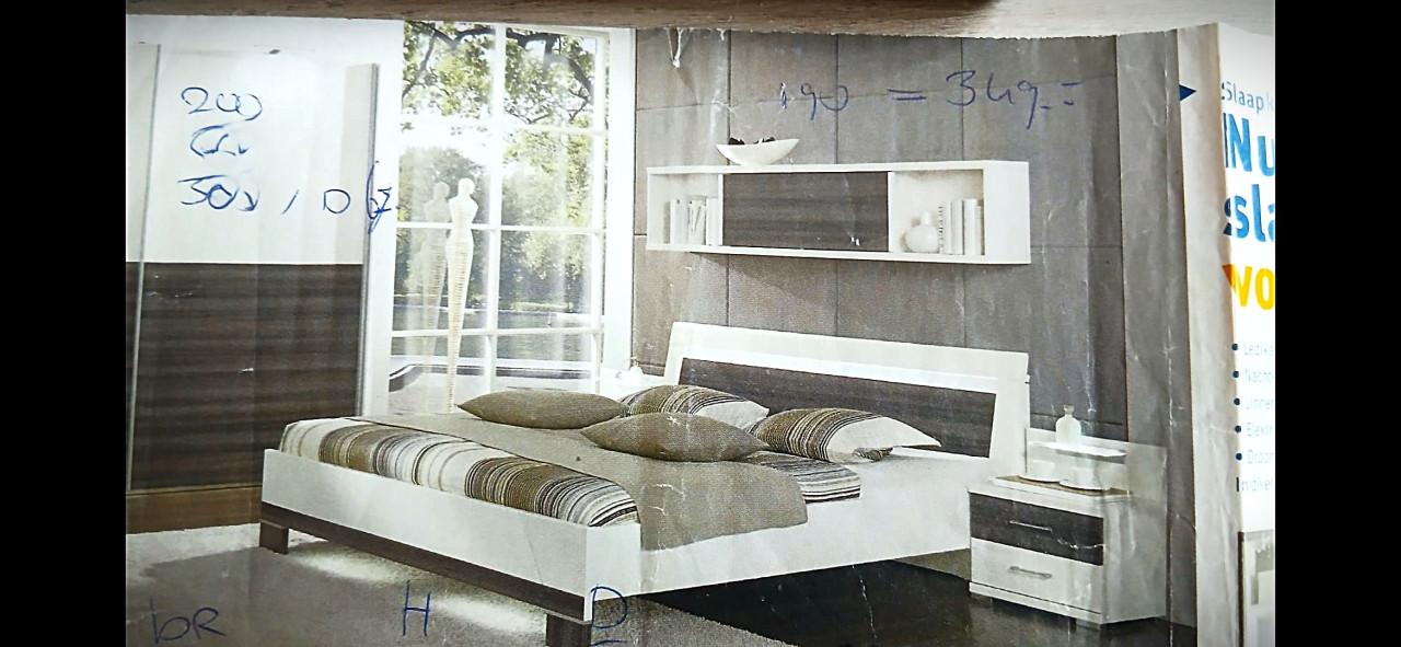 Slaapkamer bed 180x 200 2 nachtkastjes kledingkast schuifdeur set wit hout