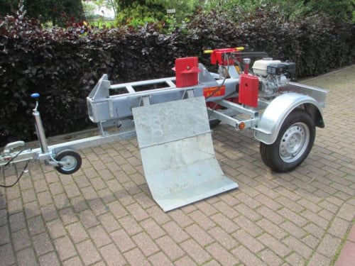 Dubbelwerkende houtklover/kliefmachine 20 ton te huur