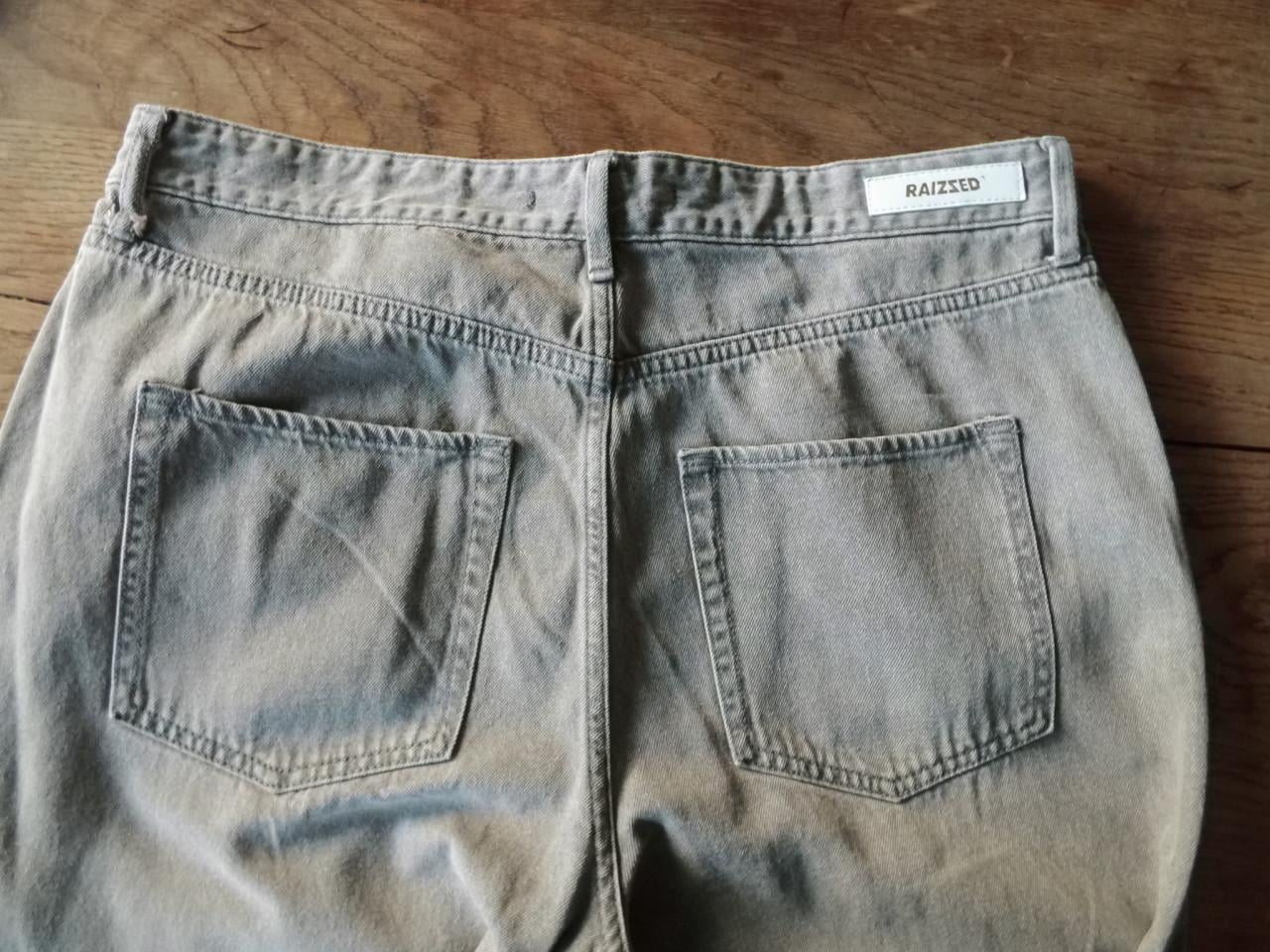 Jeans van Raizzed maat W31.