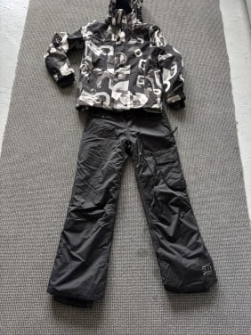 Ski broek en ski jas 164