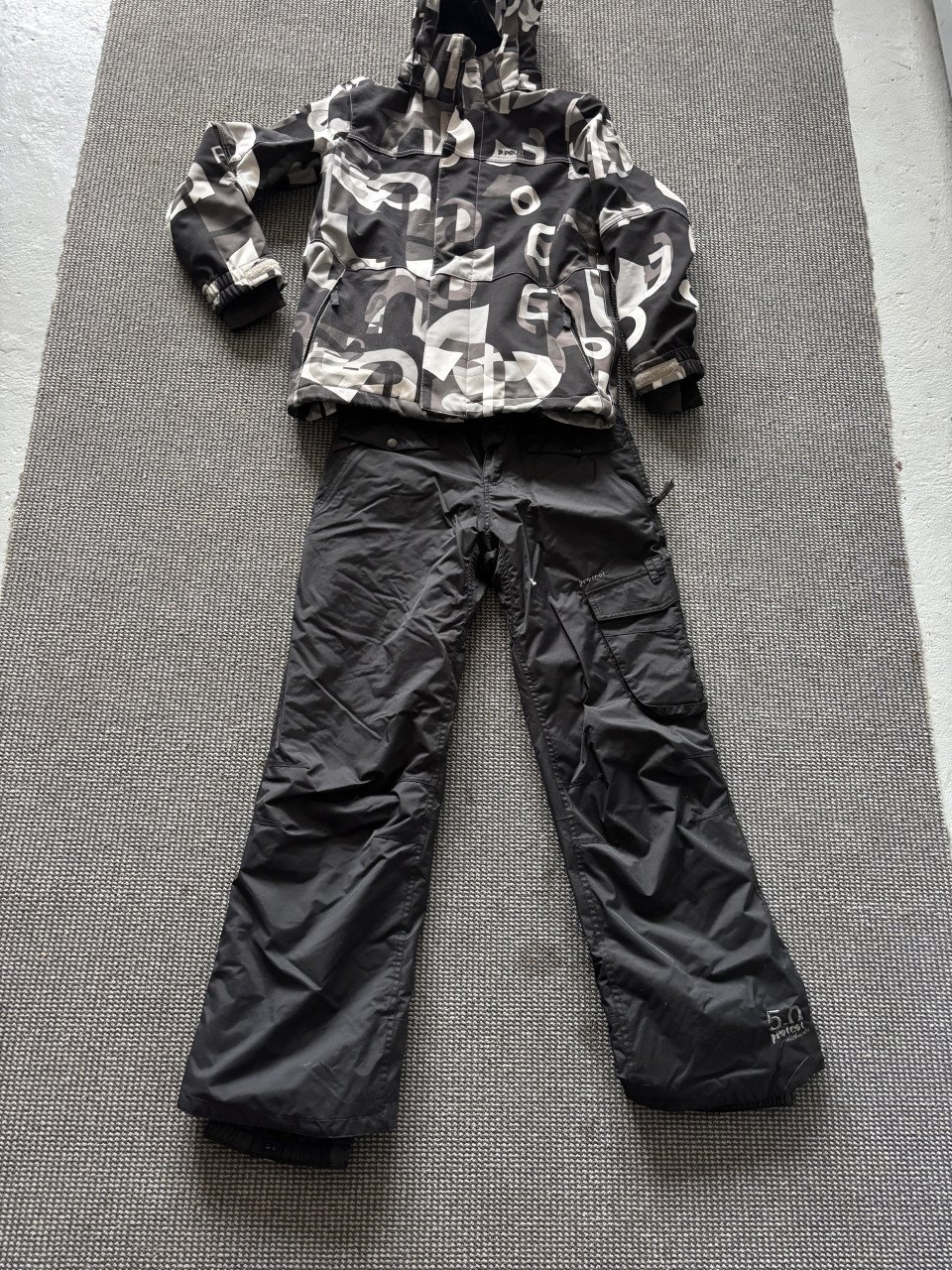 Ski broek en ski jas 164