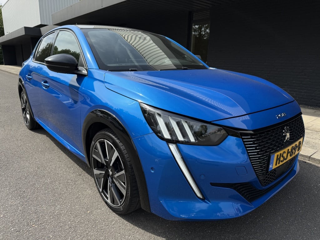 Peugeot 208 1.2 puretech gt // automaat // panoramadak //