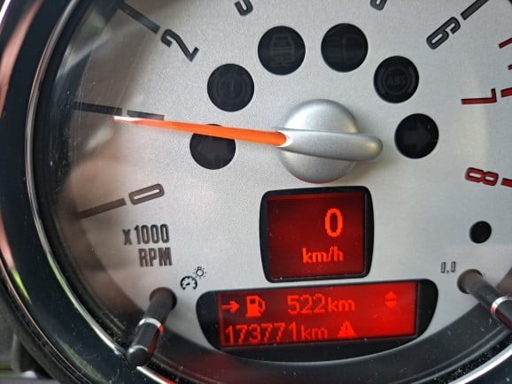 Te koop Mini Countryman van bouwjaar 2010   (€. 7.000,-- ZO MEENEEMPRIJS)