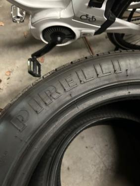 PIRELLI P ZERO ROSSO BANDEN 275/45/18"