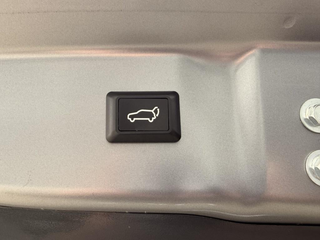 Mitsubishi Outlander 2.4 phev intense+ | navigatie | cruise control (adapti