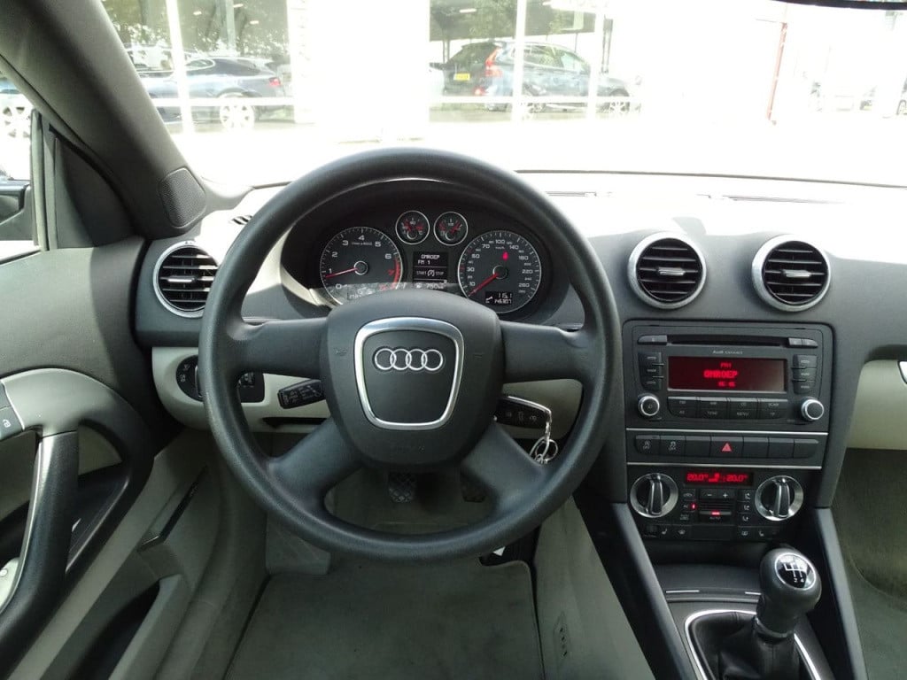 Audi A3 cabriolet 1.2 tfsi s-edition | bose | pdc | stoelverwarming