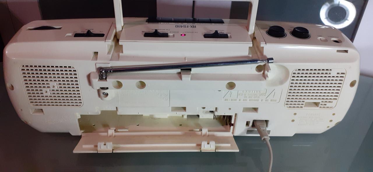 Draagbare radio panasonic RX-FS410 prijs  € 10,00