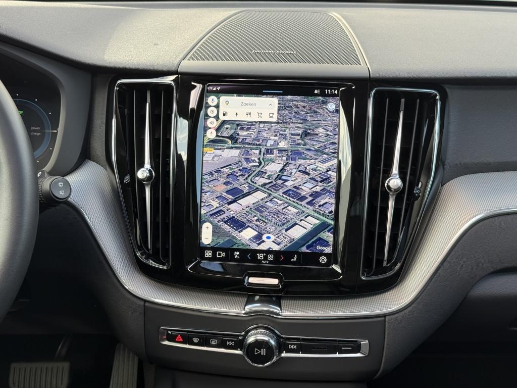 Volvo XC60 t6 398pk recharge ultra dark| panodak| adap.cruise| head-up| 360