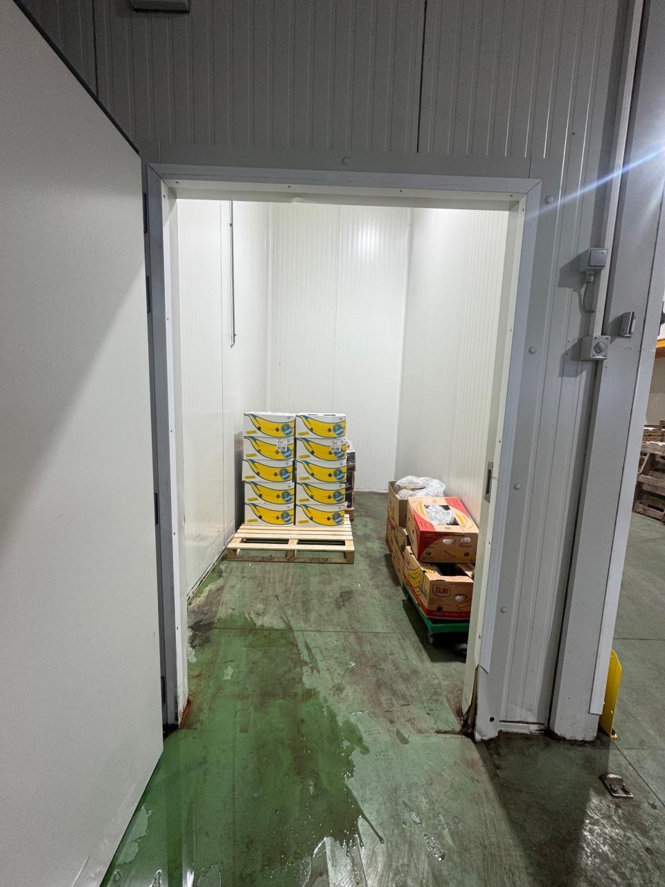 Bedrijfsunit met laaddocks – geconditioneerd – ca. 868 m² – Middelburg