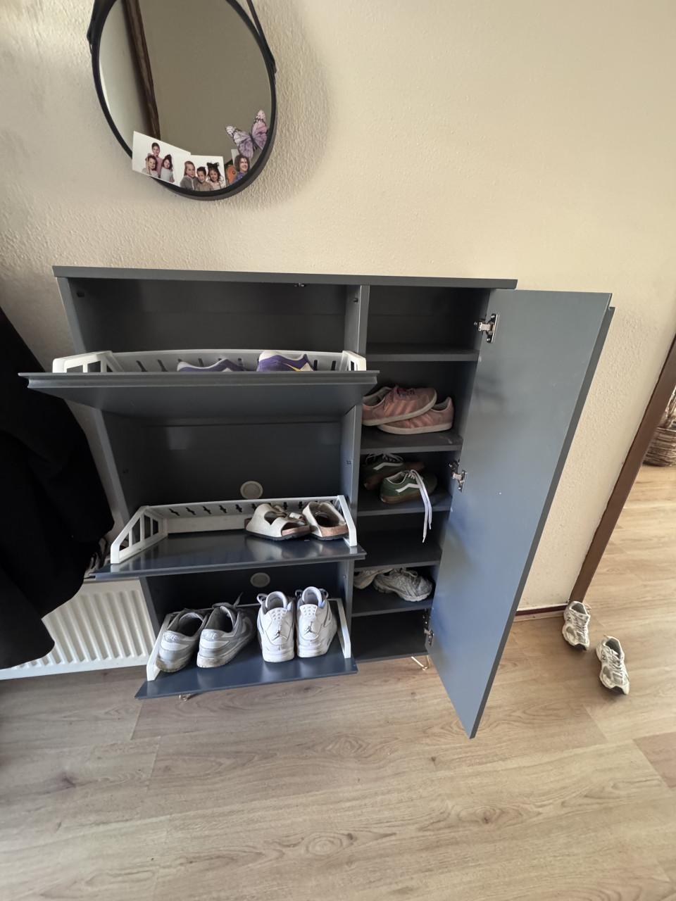 Schoenenkast te koop