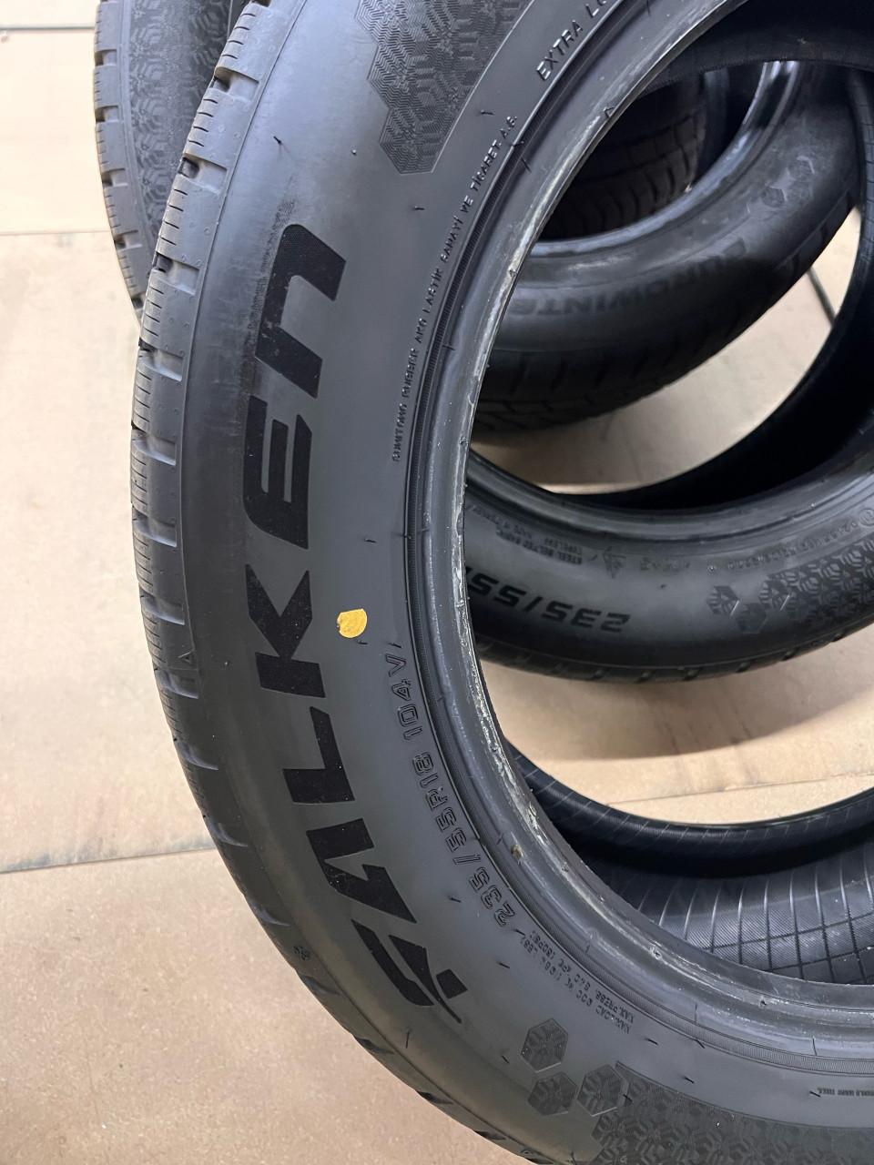 Falken eurowinterbanden 235/55/18