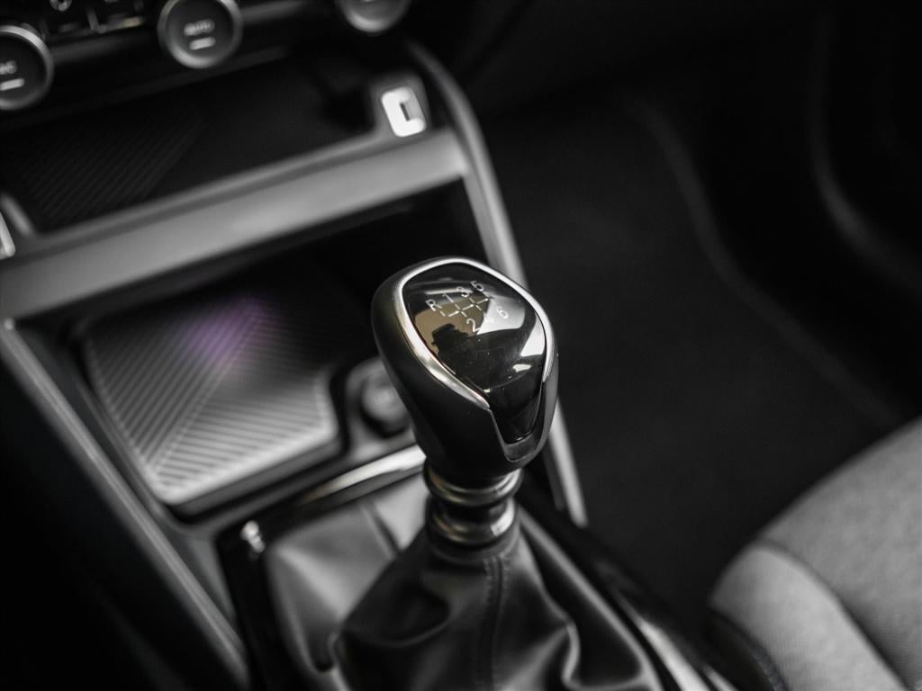 Citroen C4 1.2 puretech 130pk max | hud | navigatie | camera | carplay | pa