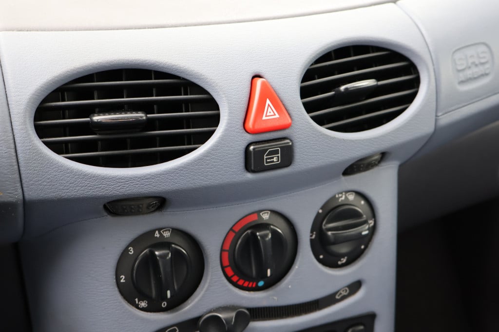 Mercedes-Benz A-Klasse 160 elegance i automaat i meeneemprijs i lage km sta