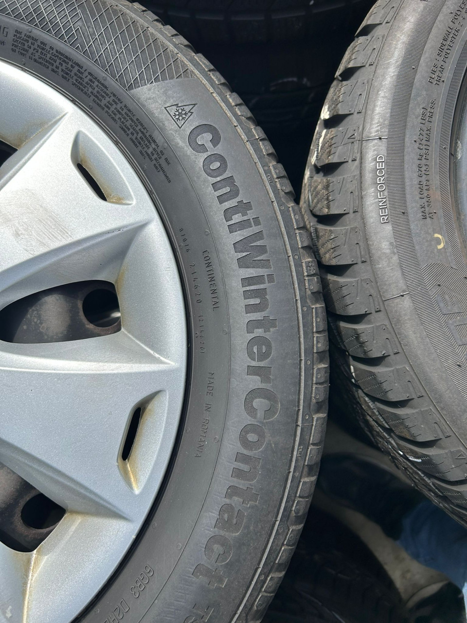 FORD STALEN VELGEN MET MOOIE WIELDOPPEN