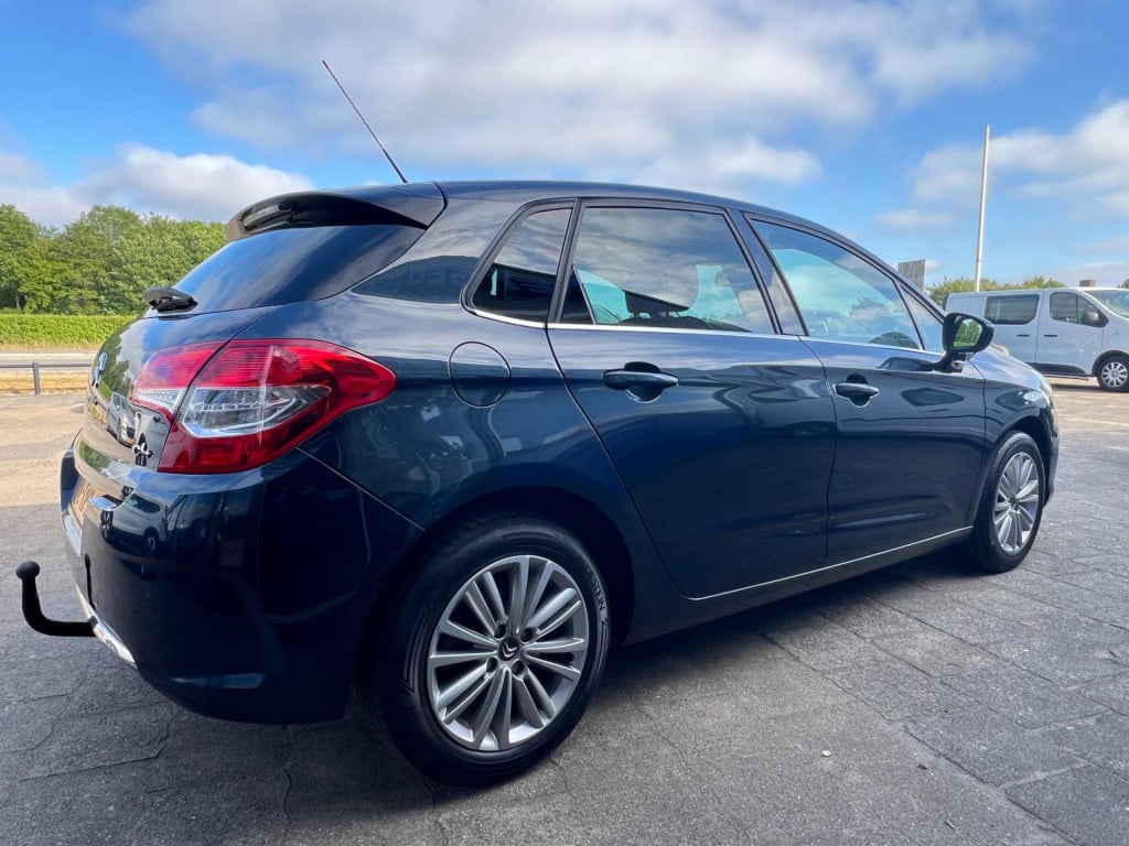 Citroen C4 1.6 vti collection, navi, trekhaak enz...