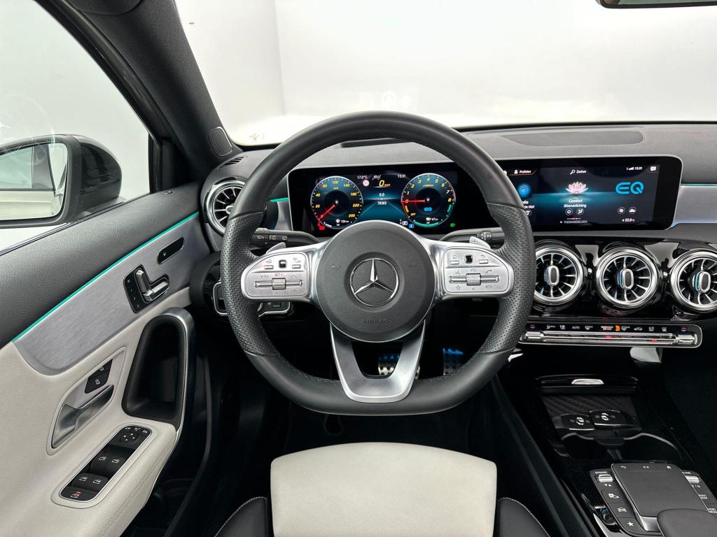 Mercedes-Benz A-Klasse 250 e amg line pano acc 360 leder