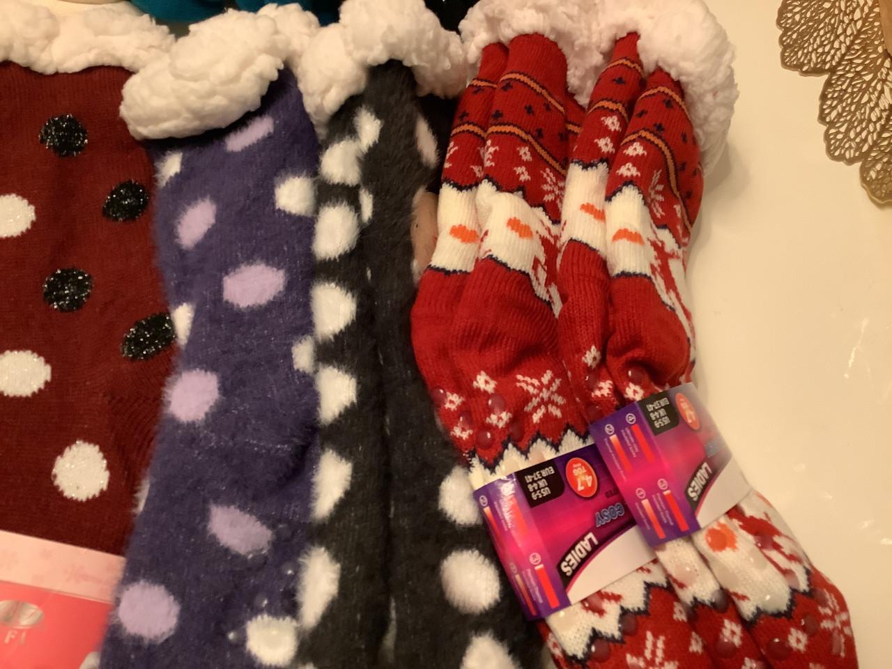 Partij super leuke fluffy sokken. ( partij 231)