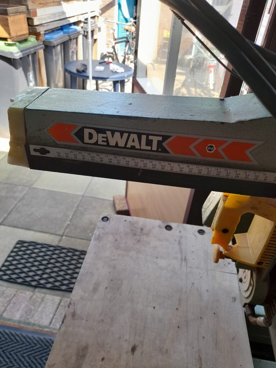 Zaagmachine DeWALT