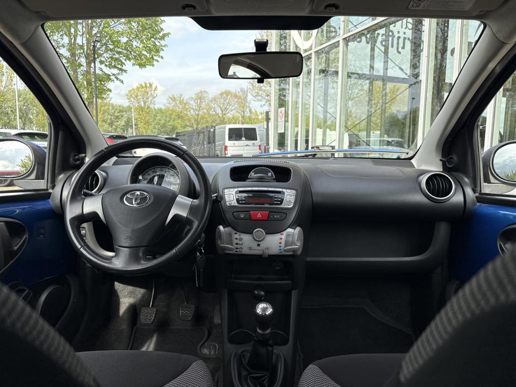 Toyota Aygo 1.0 vvt-i aspiration | nl-auto | airco | lm velgen