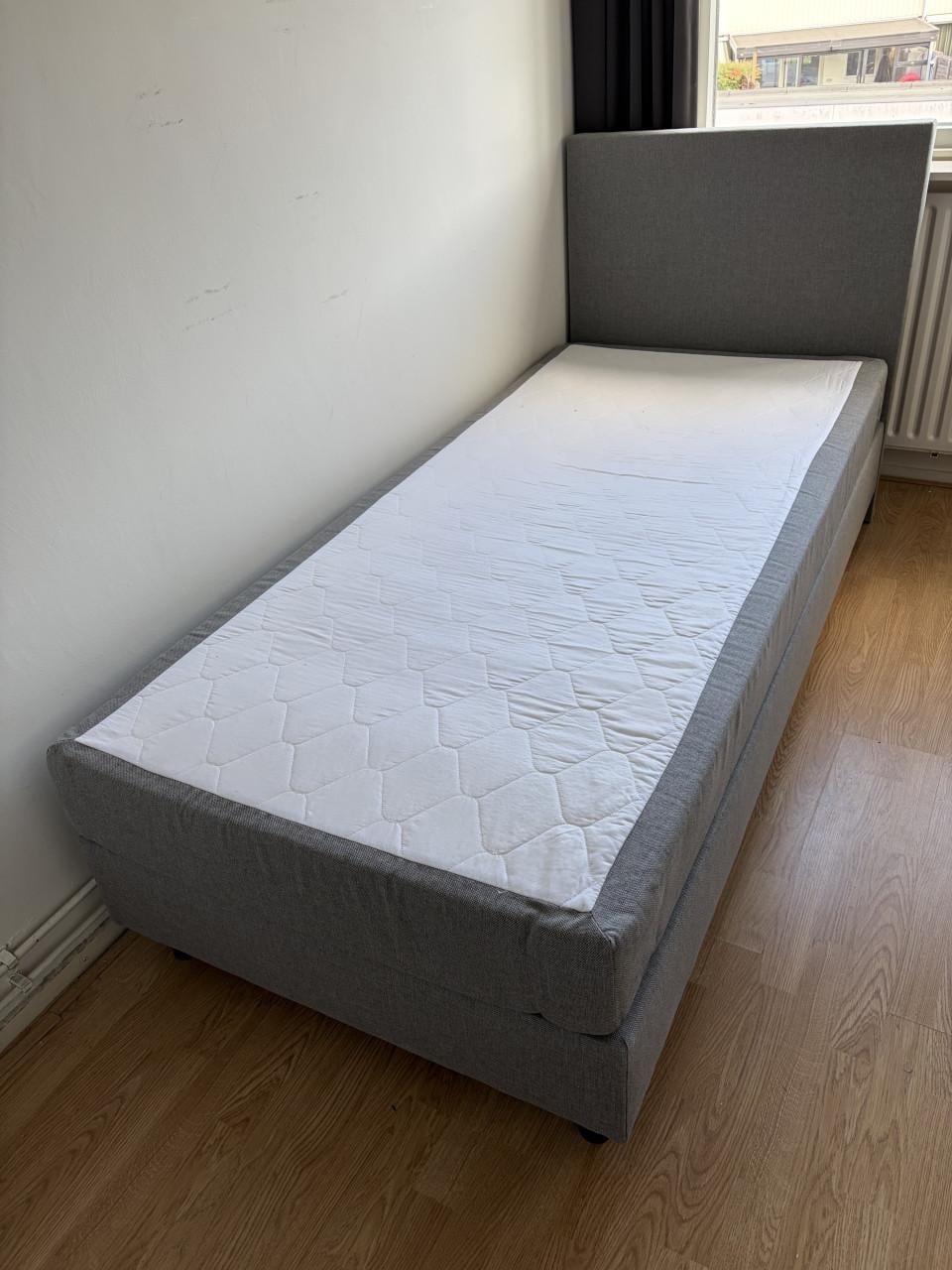 Boxspring 90x200 cm met eenden donzen dekbed