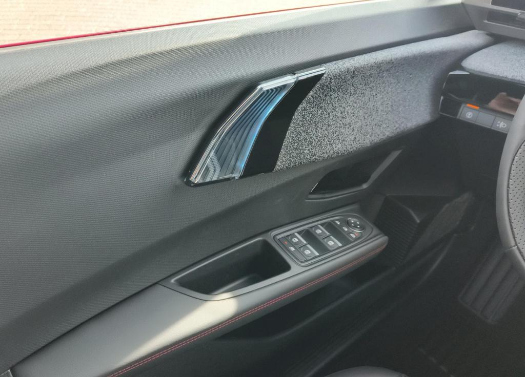 Renault Clio 1.8 hybrid 160 techno - lichtmetalen wielen 18"