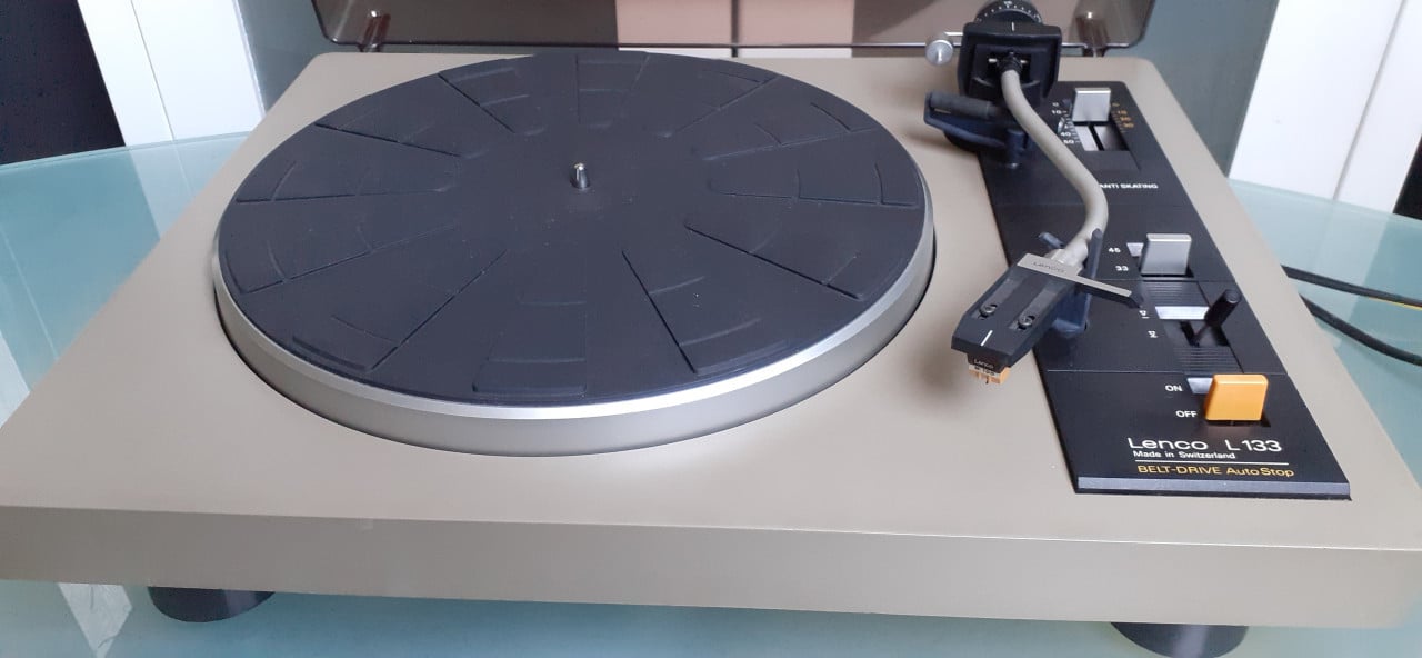 LENCO L-133 platenspeler belt-drive autostop made in switerland