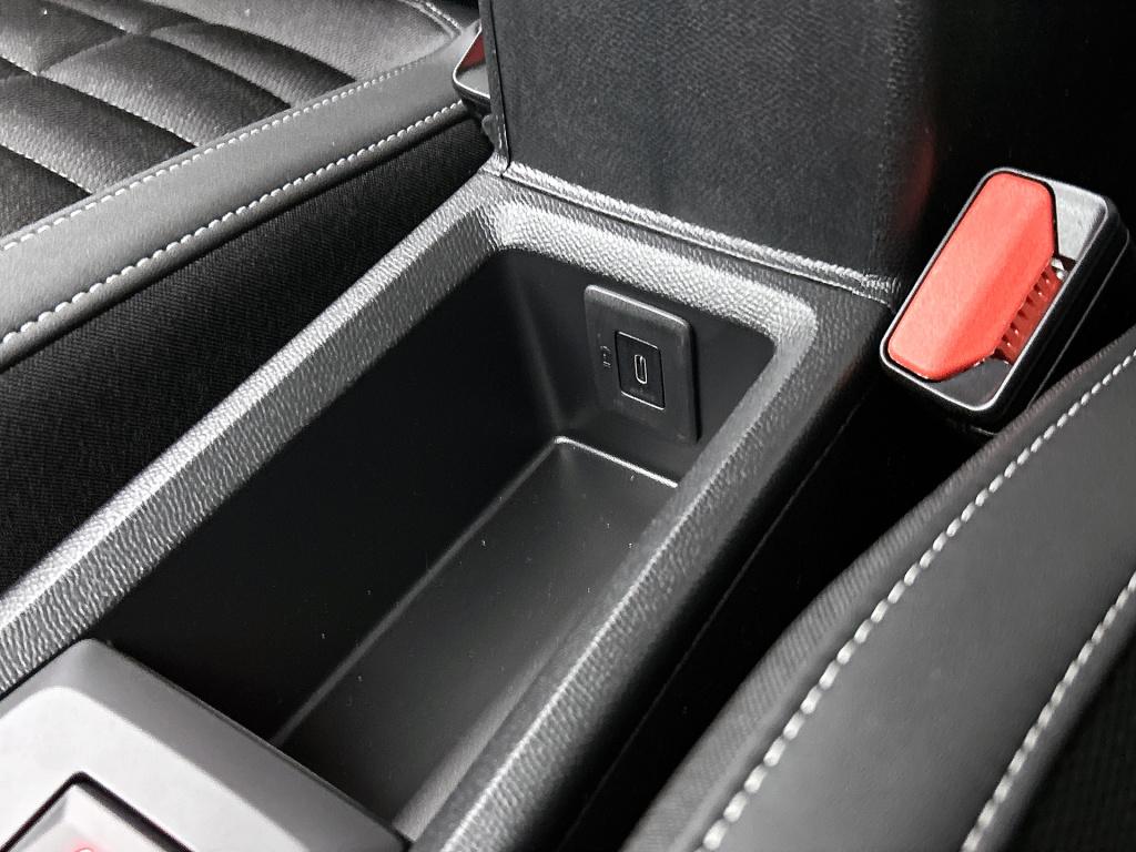 Citroen C3 Aircross hybrid 145pk automaat max | rijklaar | apple carplay | 