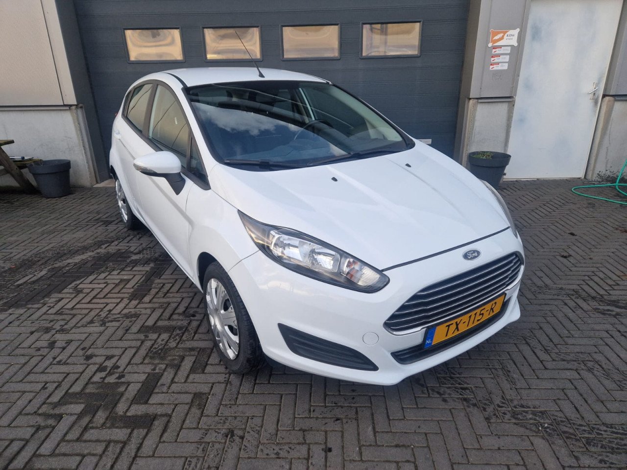 TE KOOP FORD FIESTA 1.15 TITANIUM EURO 5