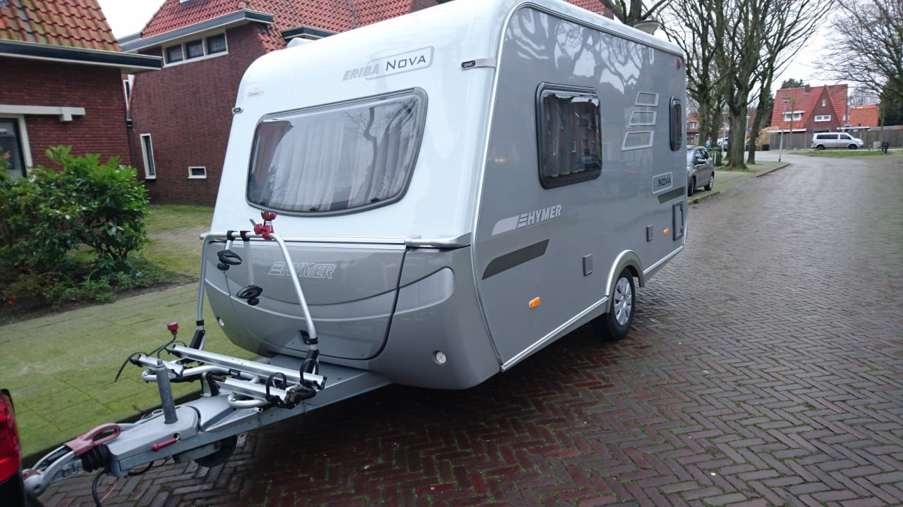 Eriba Nova 390 Truma Mover, Thule Fietsenrek, Vaste Omnistor luifel