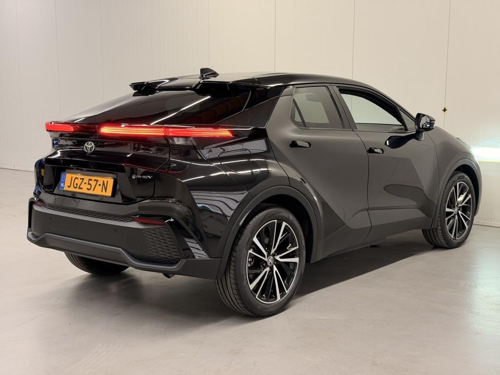 Toyota C-hr 2.0 phev 220 exec