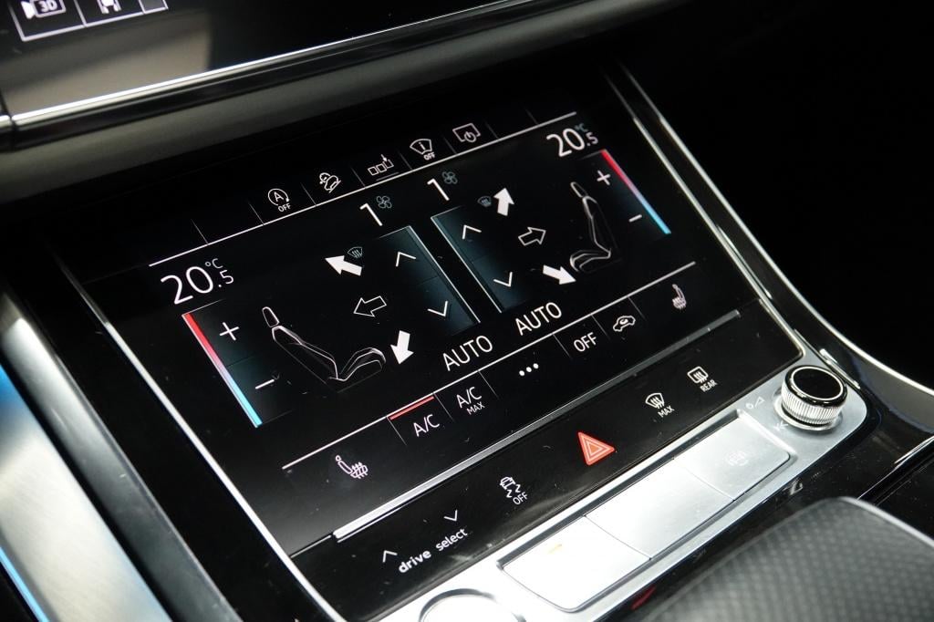 Audi Q8 55 tfsi quattro | rsq8 interieur | pano | acc | maxton |