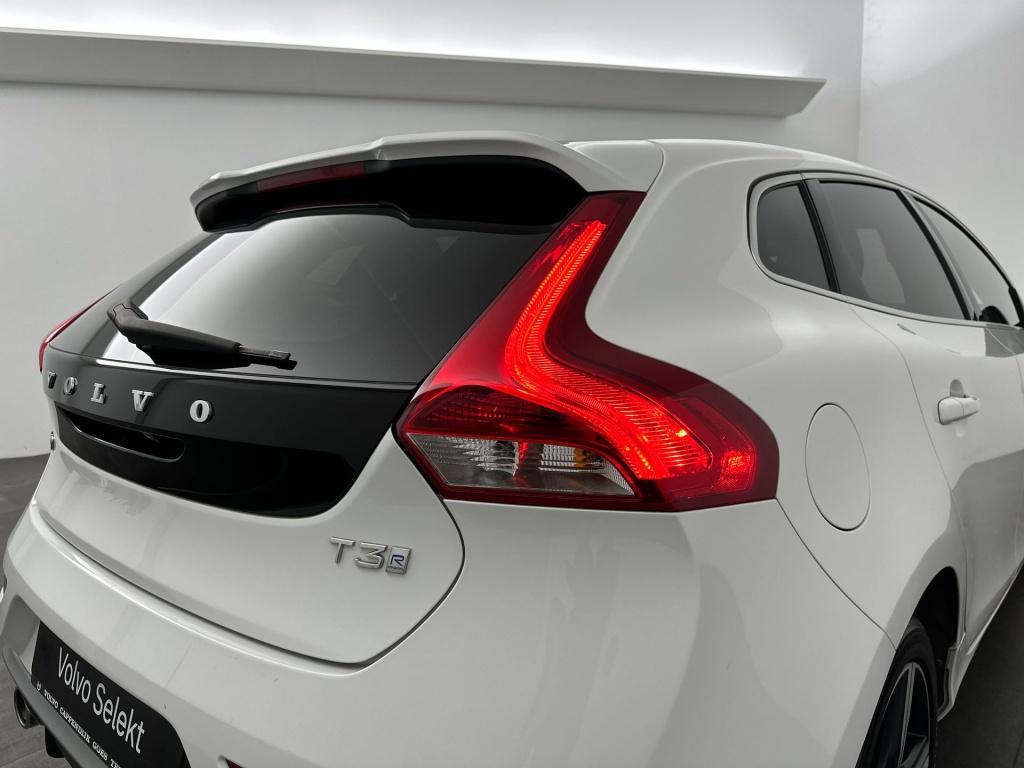 Volvo V40 t3 153pk aut6 polar+ sport| pano| camera| h&k sound| dab+