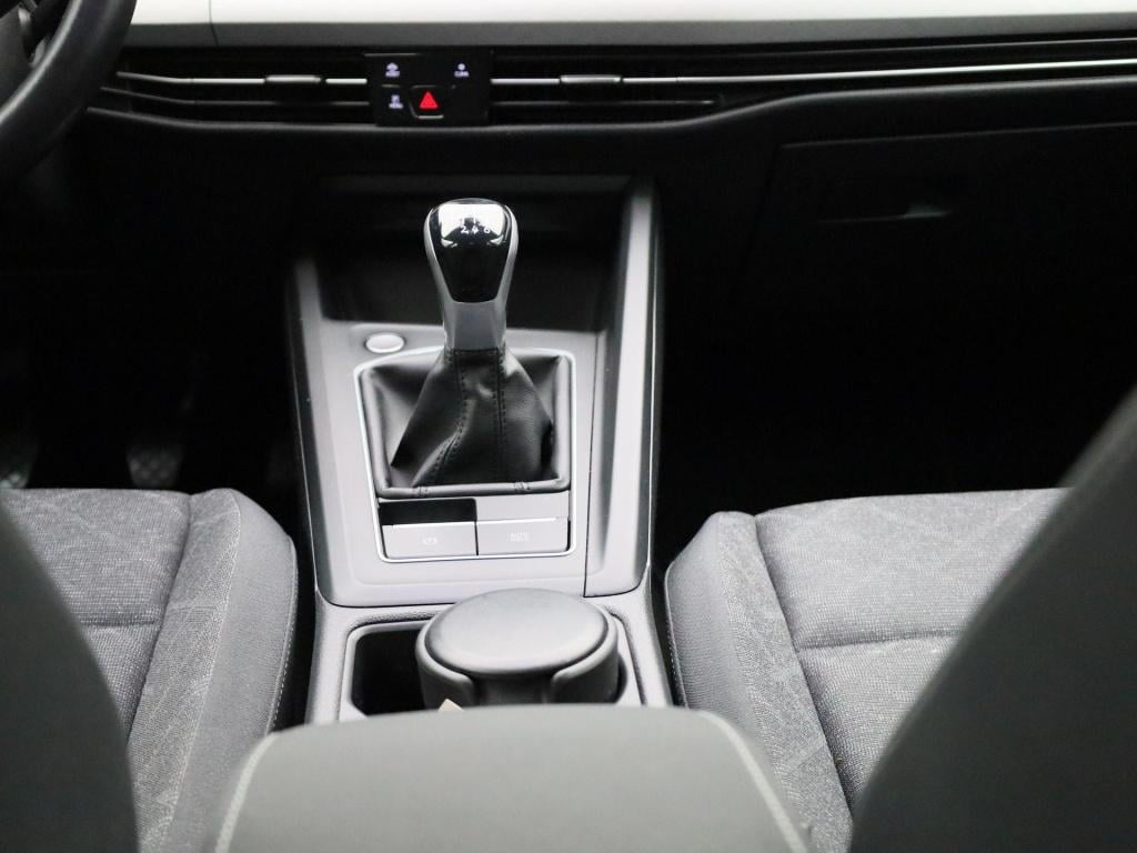 Volkswagen Golf 1.5 tsi life | navigatie | apple carplay / android auto | c