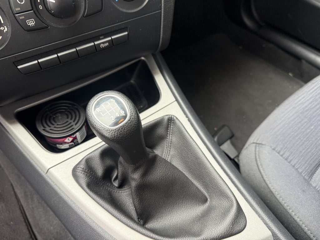 BMW 1 Serie 116i 2.0 122pk executive 3-drs