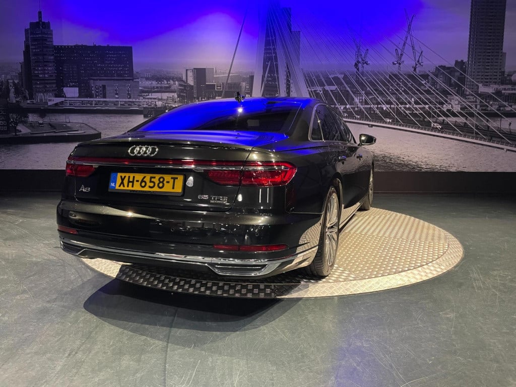 Audi A8 55 tfsi quattro pro line plus *nl-auto*
