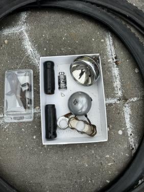 Empo transportfiets onderdelen alleen 28 “ wielen ontbreken