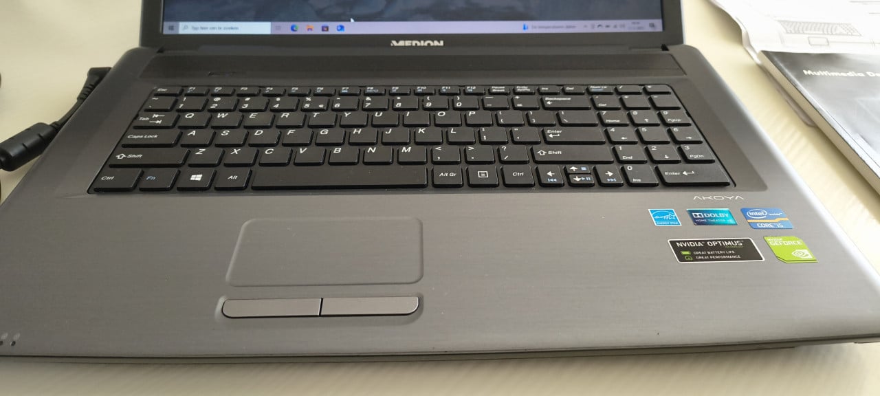 Medion Akoya P7818