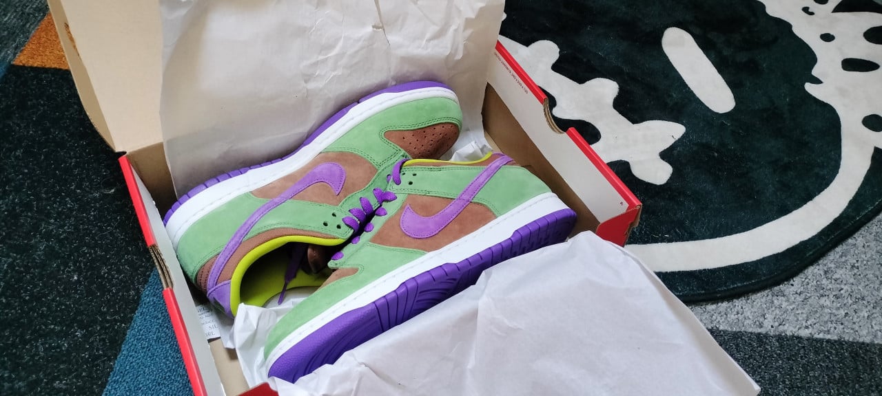 12 paar Nike. Sb dunk Jordan Air Force 1 Crocs nieuw