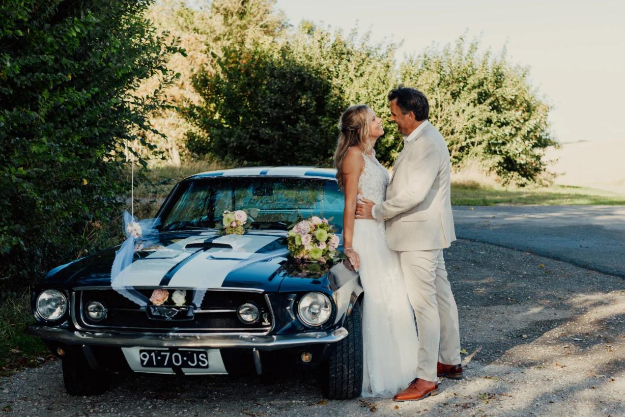 Te huur: Ford Mustang, Chevrolet Camaro en Ford F100 Pickup