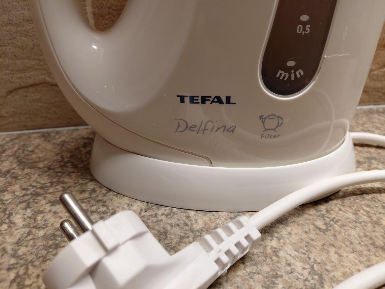 Keurig nette waterkoker. Merk: Tefal Delfina.