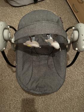 Baby automatisch wipstoeltje