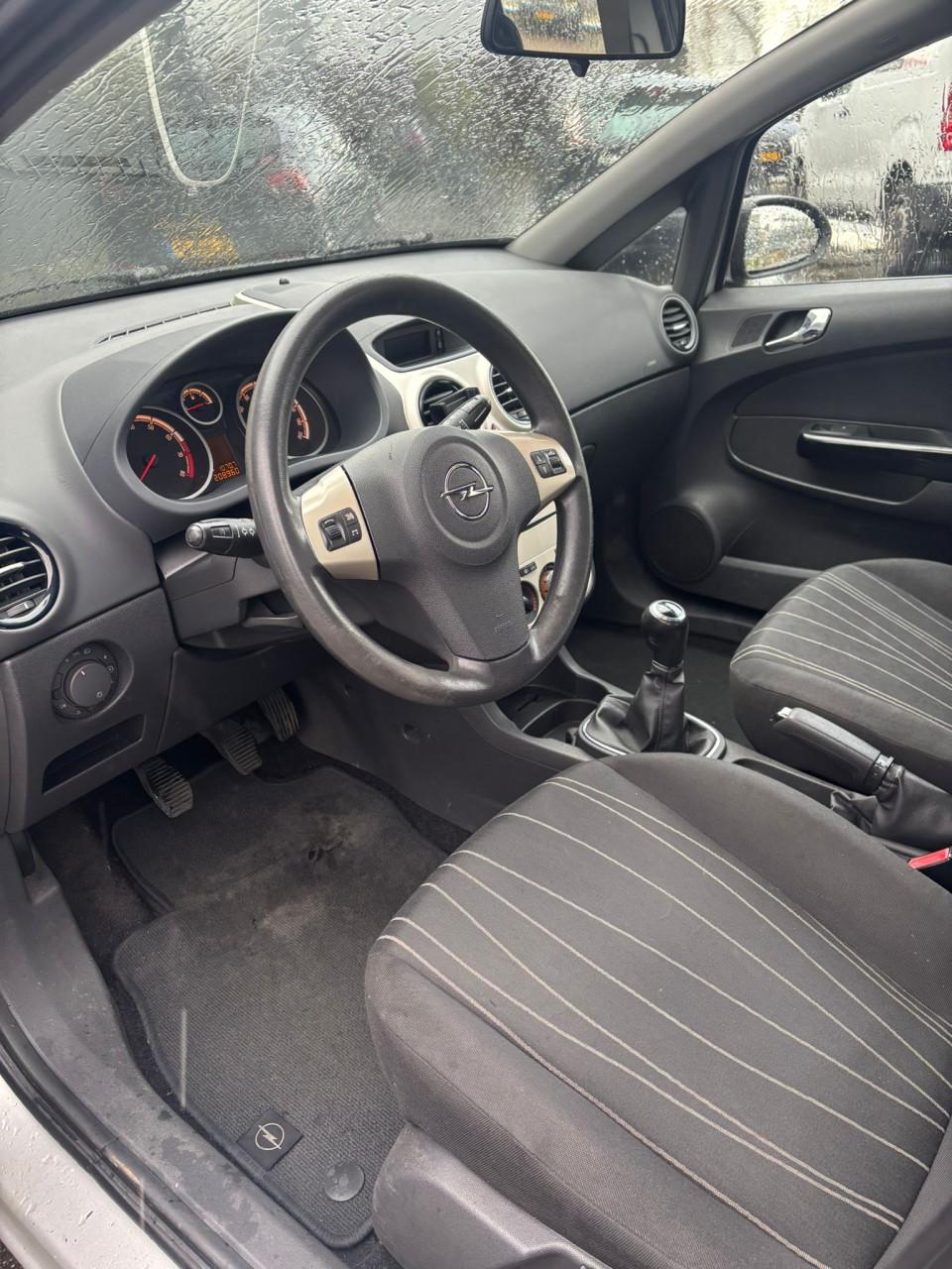 Opel Corsa 1.2 16V 5D WR 2007 Grijs | NAP | NIEUWE APK!