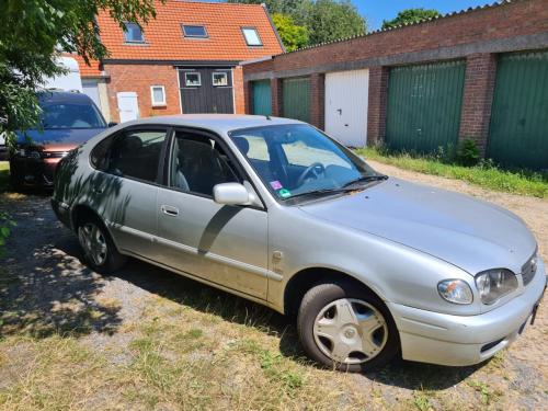 Toyota Corolla 1.6 VVT-i Terra Hatchback
