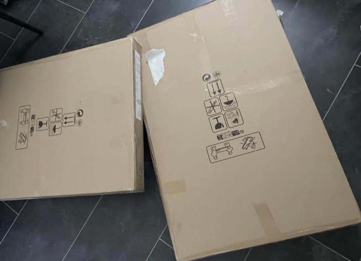 Nieuwe in doos eettafel set