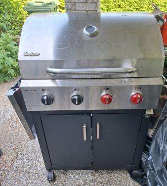 Grote als nieuwe  gas  bbq