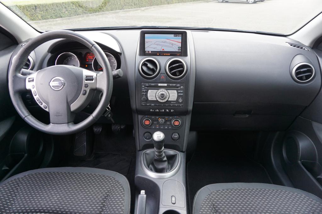 Nissan Qashqai 2.0 tekna climate / navi / cruise / camera / trekhaak / elek