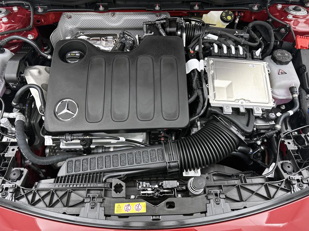 Mercedes-Benz Cla shooting brake 180 business solution amg | premium pakket